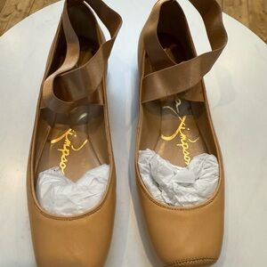 Jessica Simpson Tan Ballet Flats. Size 7.